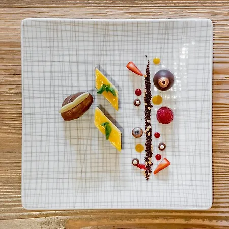 Vierjahreszeiten Hotel