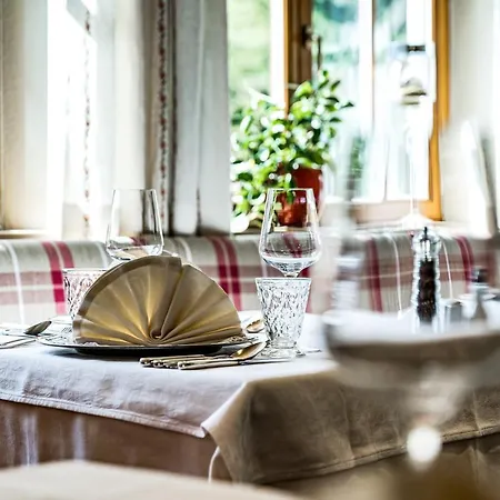 Vierjahreszeiten Hintertux 4*