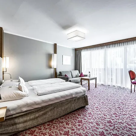 Vierjahreszeiten Hintertux Hotel