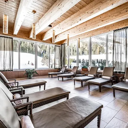 Hotel Vierjahreszeiten Hintertux 4*