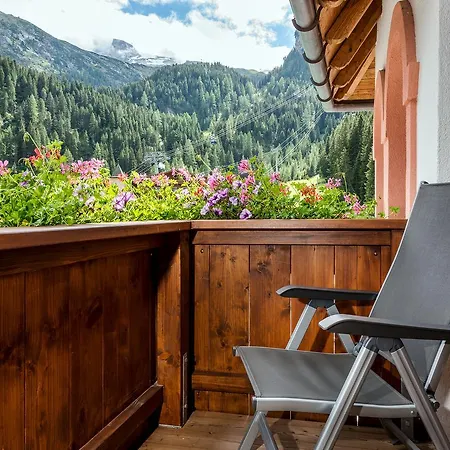Vierjahreszeiten Hintertux