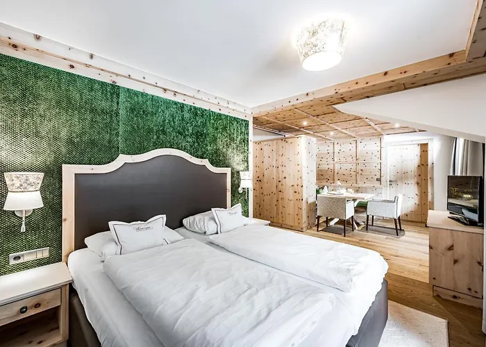 ホテル Vierjahreszeiten