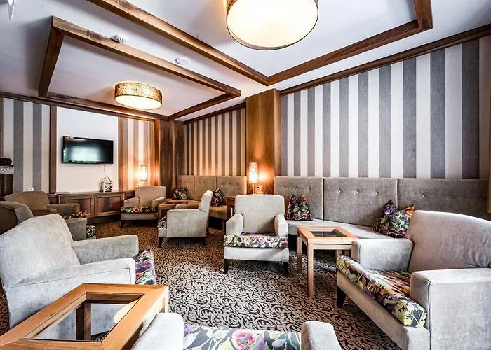 Vierjahreszeiten Hotel 4*