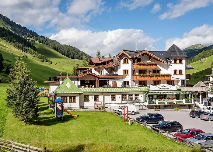 Hotel Vierjahreszeiten Tux