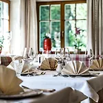 Vierjahreszeiten 4* Tux