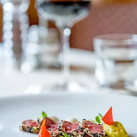 호텔 Vierjahreszeiten 턱스