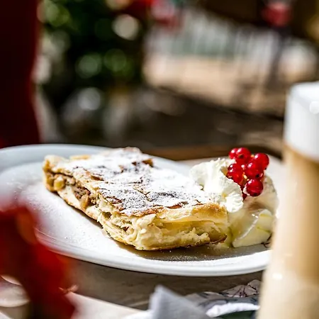 Vierjahreszeiten 호텔