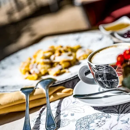 Vierjahreszeiten 4* 턱스